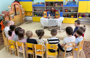 Театр — это удивительный мир! Театр — это удивительный мир!.