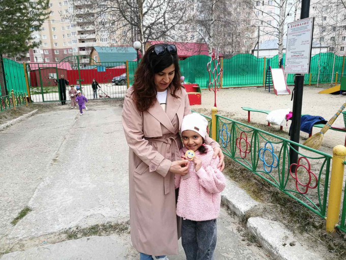 Даря улыбку, шлём мы вам привет, чтоб получить такую же в ответ!! Даря улыбку, шлём мы вам привет, чтоб получить такую же в ответ!!.